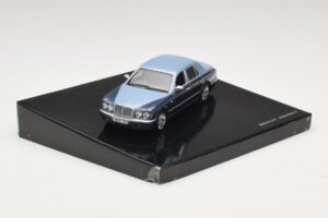 Bentley Arnage R Fountain Meteor Minichamps 1:43 BL385 Kov – obrázok 2 z 4