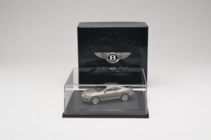 Bentley Continental GT Light Bronze Metallic Minichamps 1:43 BL834 Kov – obrázok 4 z 4