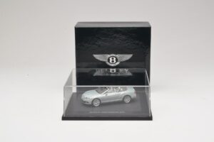 Bentley Continental GTC Light Grey Metallic Minichamps 1:43 BL907 Kov – obrázok 4 z 4