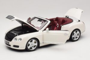 Bentley Continental GTC Biely Náhradná Škatuľa Minichamps 1:18 100139032-R1 Kov – obrázok 2 z 8