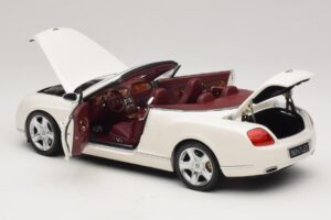 Bentley Continental GTC Biely Náhradná Škatuľa Minichamps 1:18 100139032-R1 Kov – obrázok 5 z 8