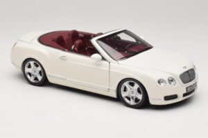 Bentley Continental GTC Biely Náhradná Škatuľa Minichamps 1:18 100139032-R1 Kov – obrázok 6 z 8
