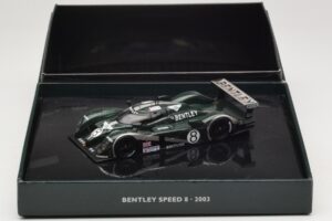 Bentley Speed 8 LMP900 #8 J. Herbert / D. Brabham / M. Blundell 24 Hours of Le Mans 2003 Minichamps 1:43 BL364 Kov – obrázok 4 z 4