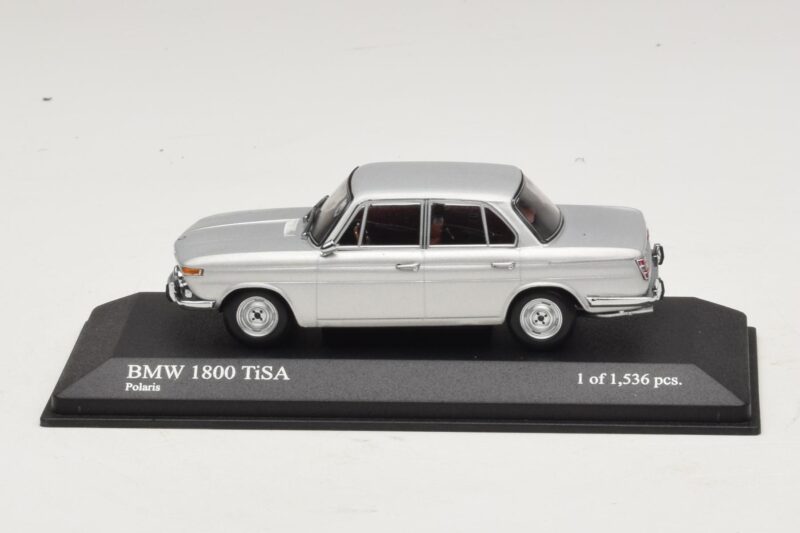 BMW 1800 TI/SA Strieborný Minichamps 1:43 BMW 1800 TI/SA Strieborný Minichamps 1:43 400025100 Kov