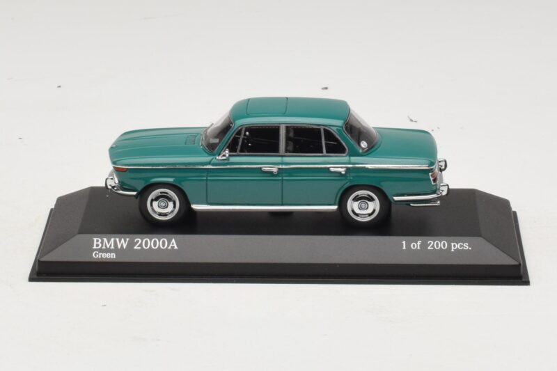 BMW 2000A Zelená Minichamps 1:43 437023001 Kov