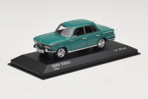 BMW 2000A Zelená Minichamps 1:43 437023001 Kov – obrázok 2 z 4