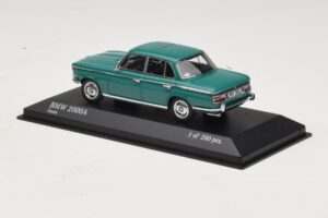 BMW 2000A Zelená Minichamps 1:43 437023001 Kov – obrázok 3 z 4