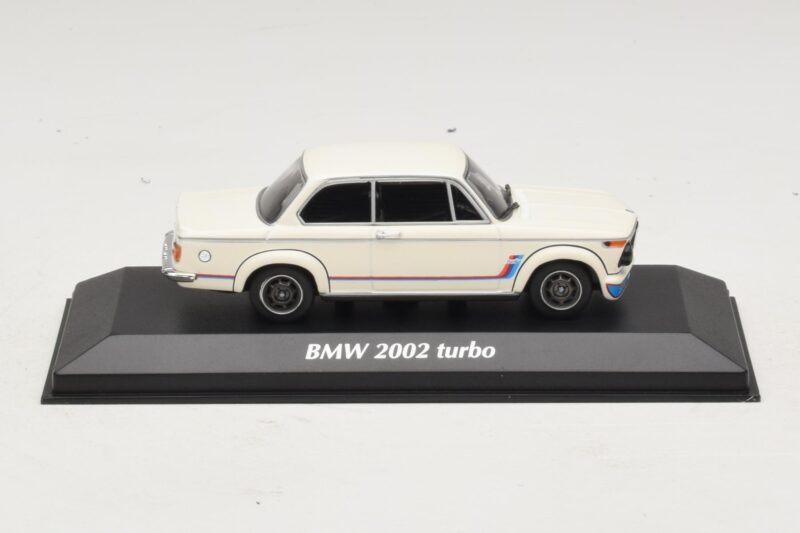 BMW 2002 Turbo Biely Maxichamps 1:43 940022201 Kov