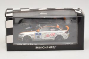 BMW M235i Team Valentin Racing #310 Piepenbrink 24 Hours of Nurburgring 2014 Minichamps 1:43 437142410 Kov – obrázok 4 z 4