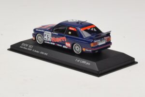 BMW M3 E30 Auto Maas #42 Becker DTM 1992 Minichamps 1:43 430922042 Kov – obrázok 3 z 4