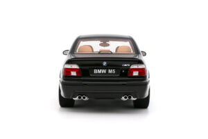 BMW M5 E39 Black Sapphire Metallic Otto 1:18 OT1338 Živica – obrázok 4 z 4