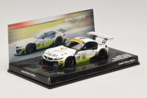 BMW Z4 GT3 Westcoast Racing #52 F. Lestrup ADAC GT Masters 2011 Minichamps 1:43 437112952 Kov – obrázok 2 z 5