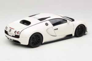 Bugatti Veyron Super Sport Biely Minichamps 1:18 100110844 Kov – obrázok 3 z 8
