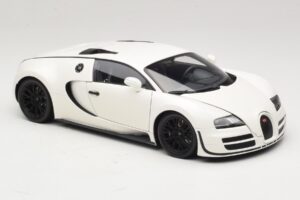 Bugatti Veyron Super Sport Biely Minichamps 1:18 100110844 Kov – obrázok 6 z 8