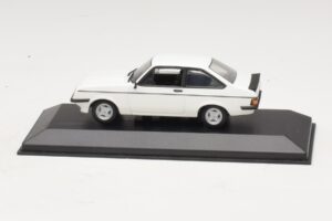 Ford Escort Mk1 TC Biely Minichamps 1:43 400081070 Kov
