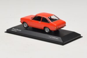 Ford Escort Mk2 Spanish Red Minichamps 1:43 400084100 Kov – obrázok 3 z 4