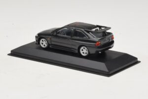 Ford Escort RS Cosworth Čierna Metalíza Minichamps 1:43 430082106 Kov – obrázok 3 z 4