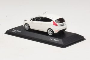 Ford Fiesta Mk6 Biely Minichamps 1:43 400088002 Kov – obrázok 3 z 4