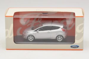 Ford Fiesta Mk7 Moondust Silver Metallic Minichamps 1:43 403088003 Kov – obrázok 4 z 4