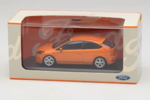 Ford Focus ST Mk2 Electric Orange Minichamps 1:43 400087302 Kov – obrázok 4 z 4