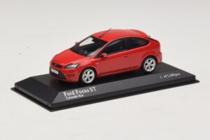Ford Focus ST Mk2 Červený Minichamps 1:43 400087301 Kov – obrázok 2 z 4