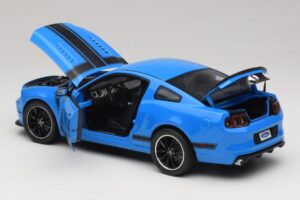 Ford Mustang Boss 302 S197 Modrá Shelby Collectibles 1:18 25414S Kov – obrázok 5 z 8