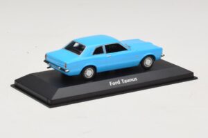 Ford Taunus TC Kupé Svetlo Modrá Maxichamps 1:43 940081301 Kov – obrázok 2 z 4