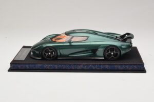 Koenigsegg Regera Zelený Tónovaný Karbón FrontiArt 1:18 AS010-110 Živica – obrázok 3 z 7