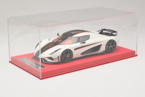Koenigsegg Regera Biely s Čiernym Karbónom FrontiArt 1:18 REMC043 Živica – obrázok 6 z 7