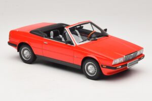 Maserati Biturbo Spyder Červený Minichamps 1:18 107123530 Živica – obrázok 4 z 6