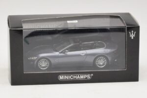 Maserati GranCabrio Sivá Metalíza Minichamps 1:43 400123931 Kov – obrázok 4 z 4