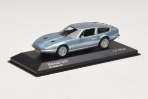 Maserati Indy Blue Metallic Minichamps 1:43 437123122 Kov – obrázok 2 z 4
