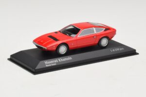 Maserati Khamsin Červený Minichamps 1:43 437123224 Kov – obrázok 2 z 4