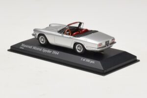Maserati Mistral Spyder Strieborný Minichamps 1:43 437123431 Kov – obrázok 3 z 4