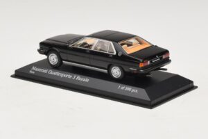 Maserati Quattroporte III Royale Čierny Minichamps 1:43 437123501 Kov – obrázok 3 z 4