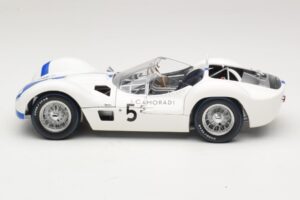 Maserati Tipo 61 #5 S. Moss / D. Gurney Camoradi ADAC 1000km Nurburgring Winner 1960 Minichamps 1:18 100601205 Kov – obrázok 4 z 8