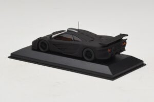 McLaren F1 GTR Longtail Čierny Matný 1997 Minichamps 1:43 MCLAREN010 Kov – obrázok 2 z 4