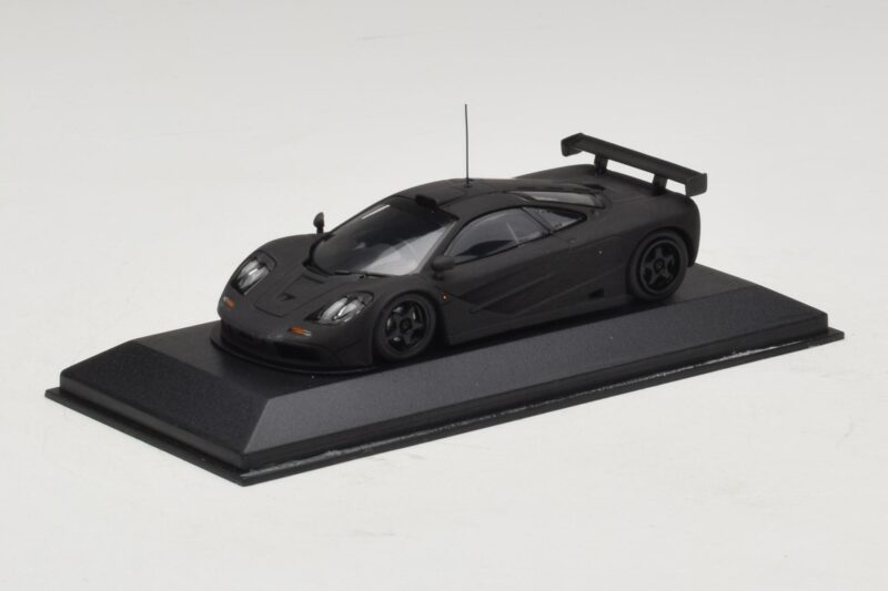 McLaren F1 GTR Prototype Čierna Matná S Čiernymi Kolesami Minichamps 1:43 MCLAREN009 Kov