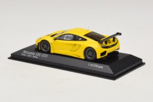 McLaren MP4-12C GT3 Street Žltý Minichamps 1:43 437121396 Kov – obrázok 3 z 4