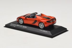 McLaren MP4-12C Spider Oranžová Metalíza Minichamps 1:43 530133030 Kov – obrázok 3 z 4