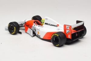 McLaren MP4/8 Ford #8 A. Senna Winner European GP 1993 Minichamps 1:18 540931818 Kov – obrázok 5 z 7