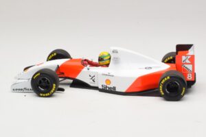 McLaren MP4/8 Ford #8 A. Senna Winner Japanese GP 1993 Minichamps 1:18 540931878 Kov – obrázok 4 z 7