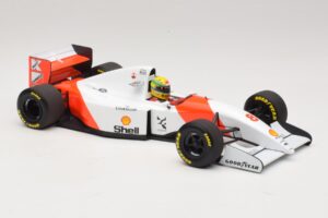 McLaren MP4/8 Ford #8 A. Senna Winner Japanese GP 1993 Minichamps 1:18 540931878 Kov – obrázok 7 z 7