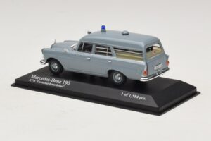 Mercedes 190 W110 Sanitka DRK Minichamps 1:43 400037270 Kov – obrázok 3 z 4