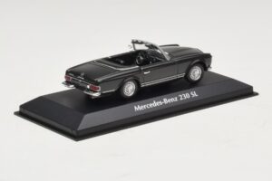 Mercedes 230 SL W113 Šedý Maxichamps 1:43 94003231 Kov – obrázok 2 z 4