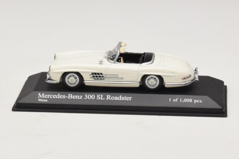 Mercedes 300 SL W198 Roadster Biely Minichamps 1:43 Mercedes 300 SL W198 Roadster Biely Minichamps 1:43 400039034 Kov