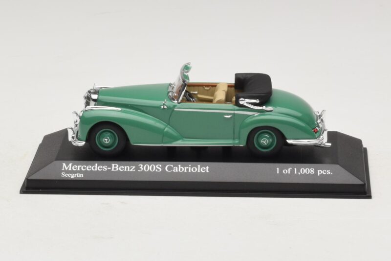 Mercedes 300S Kabriolet Zelený Minichamps 1:43 Mercedes 300S Kabriolet Zelený Minichamps 1:43 430032335 Kov
