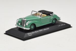 Mercedes 300S Kabriolet Zelený Minichamps 1:43 430032335 Kov – obrázok 2 z 5