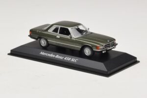 Mercedes 450 SLC C107 Tmavo Zelená Metalíza Maxichamps 1:43 940033420 Kov – obrázok 3 z 4