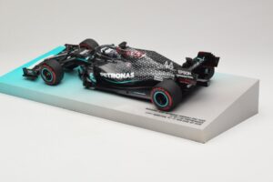 Mercedes AMG Petronas W11 EQ Performance #44 L. Hamilton 91st F1 Win Eifel GP 2020 Minichamps 1:18 113201144 Kov – obrázok 5 z 6